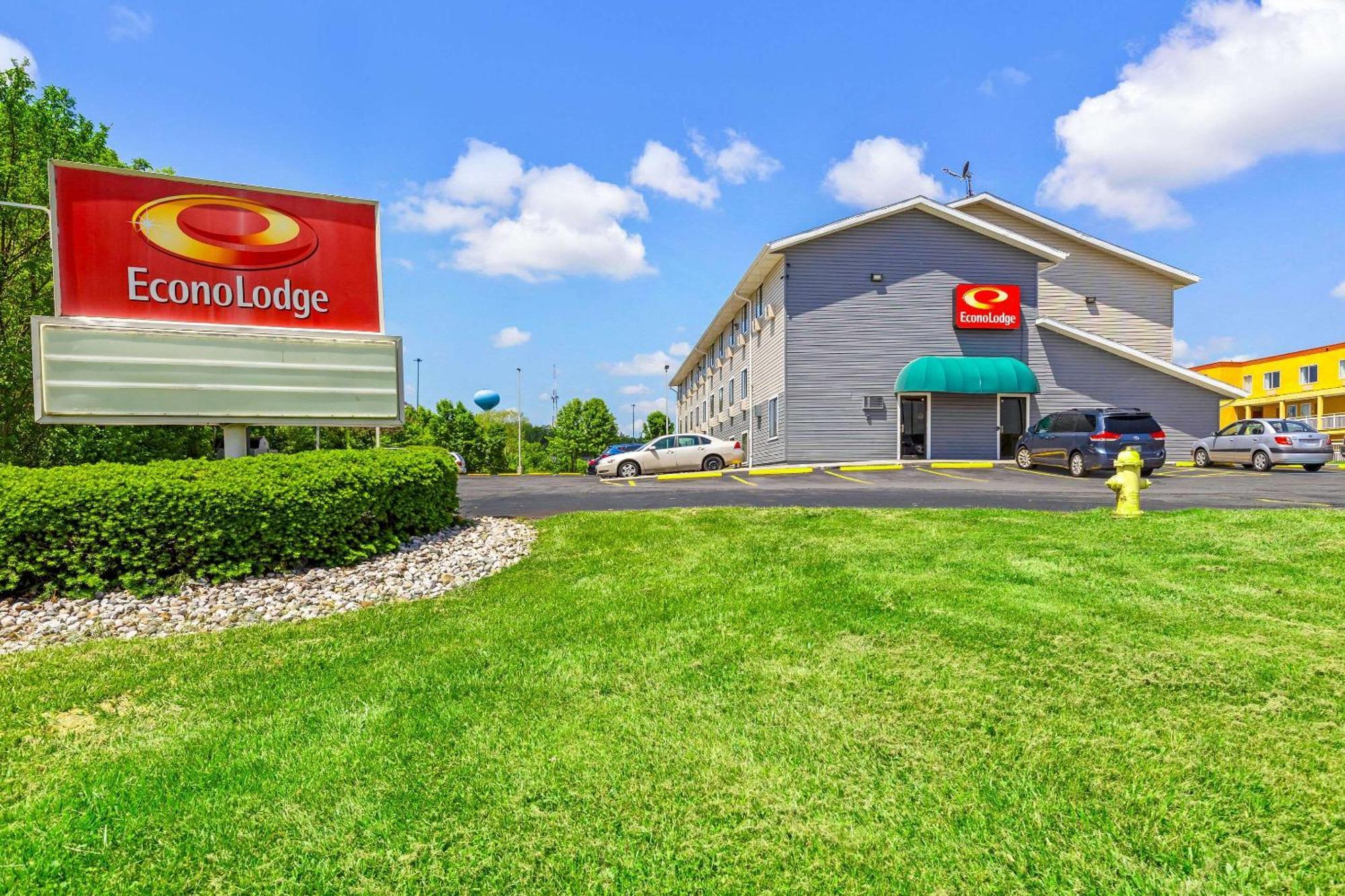 Econo Lodge Akron Montrose Buitenkant foto